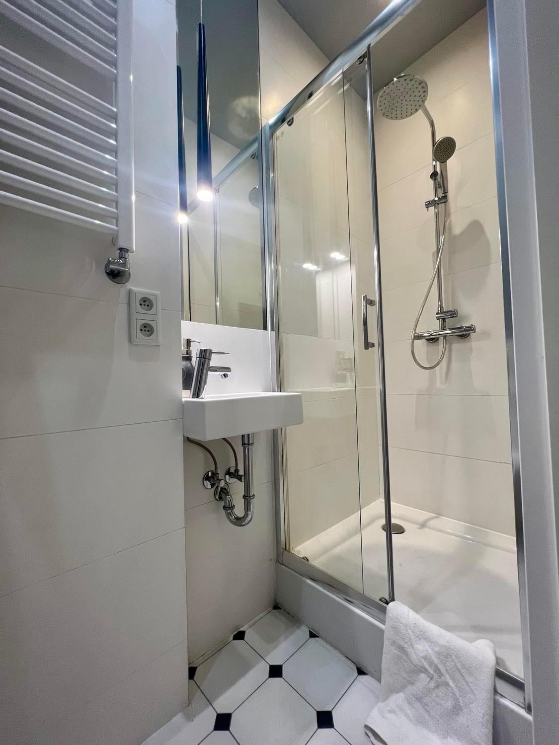 Unitapartament Delux Warszawa Centrum Blisko Plac Zbawiciela Hala Koszyki Metro Politechnika Jest To Elegancki I Wygodny Apartament Na Noclegi I Pobyt W Warszawie - Zapraszamy Eksteriør billede