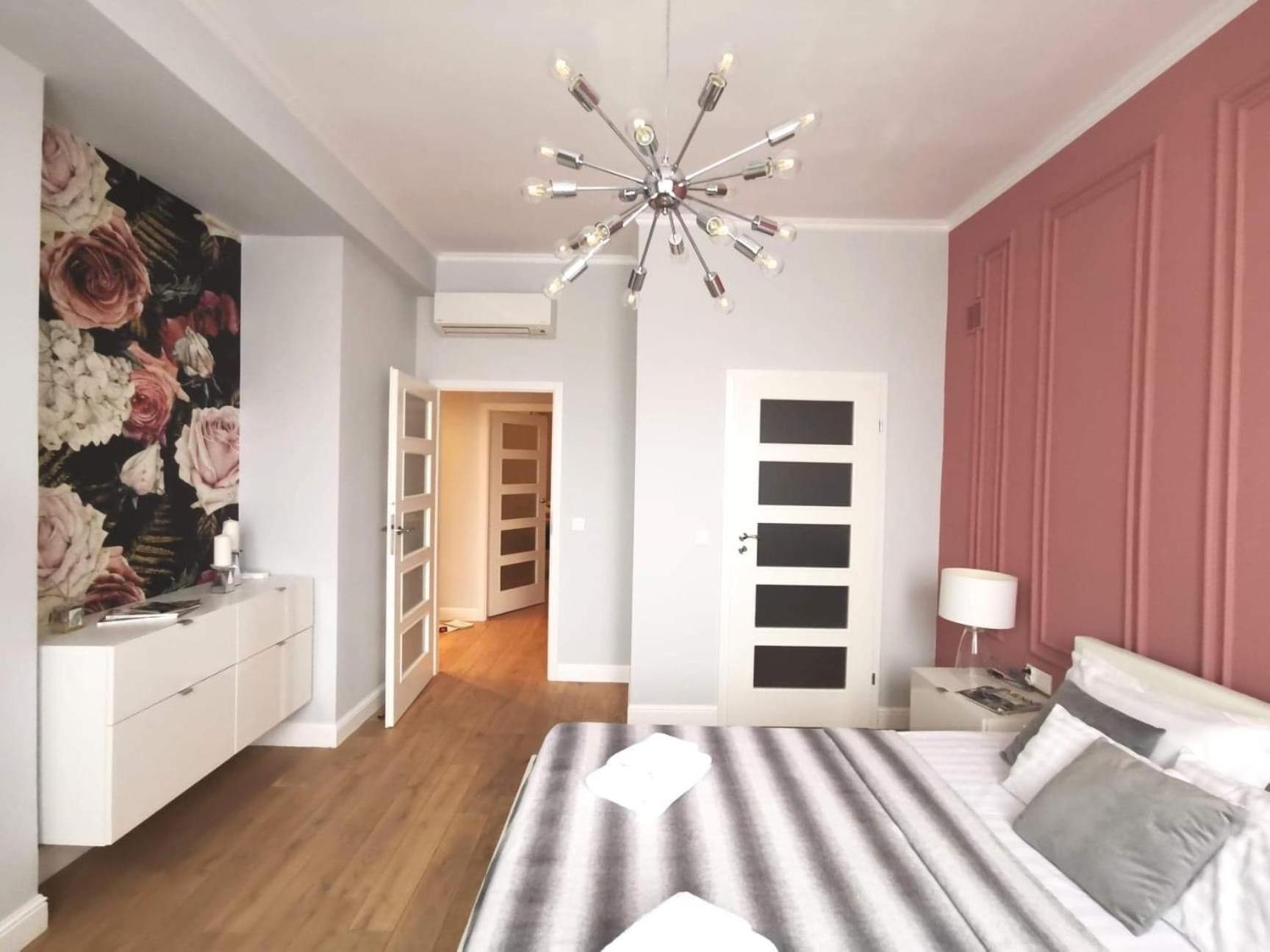 Unitapartament Delux Warszawa Centrum Blisko Plac Zbawiciela Hala Koszyki Metro Politechnika Jest To Elegancki I Wygodny Apartament Na Noclegi I Pobyt W Warszawie - Zapraszamy Eksteriør billede